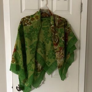 Floral Green lightweight cotton scarf made in Italy